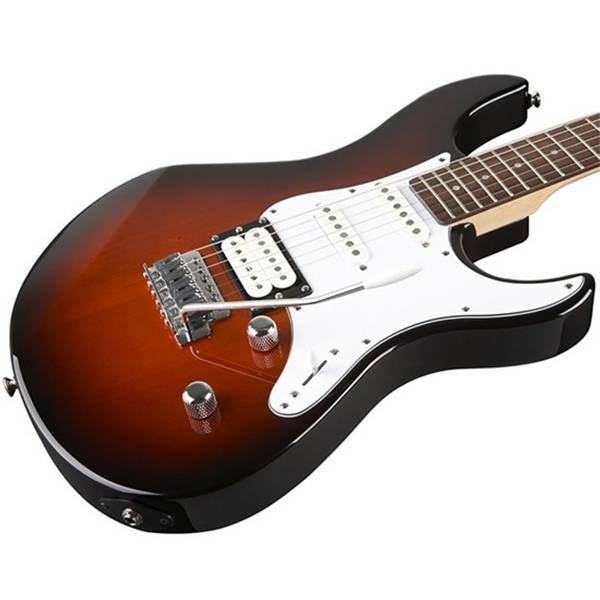 PA112J Yamaha Pacifica E-Guitar
