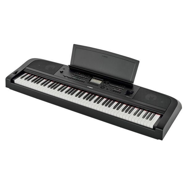 Yamaha DGX670B