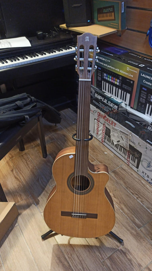 Alhambra Z-Nature CW EZ Fretless Classical Guitar