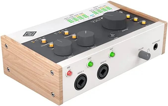 UNIVERSAL AUDIO Volt 476